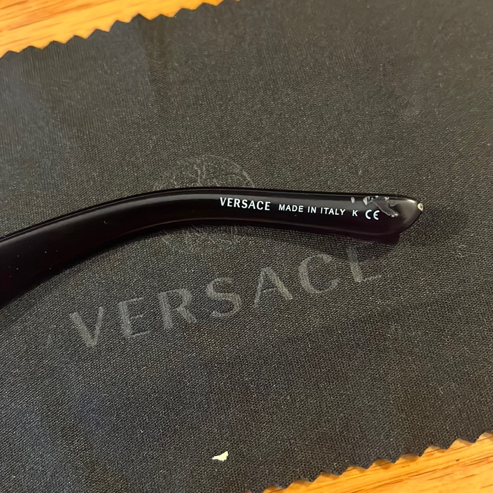 Versace Sunglasses - Picture 3 of 8